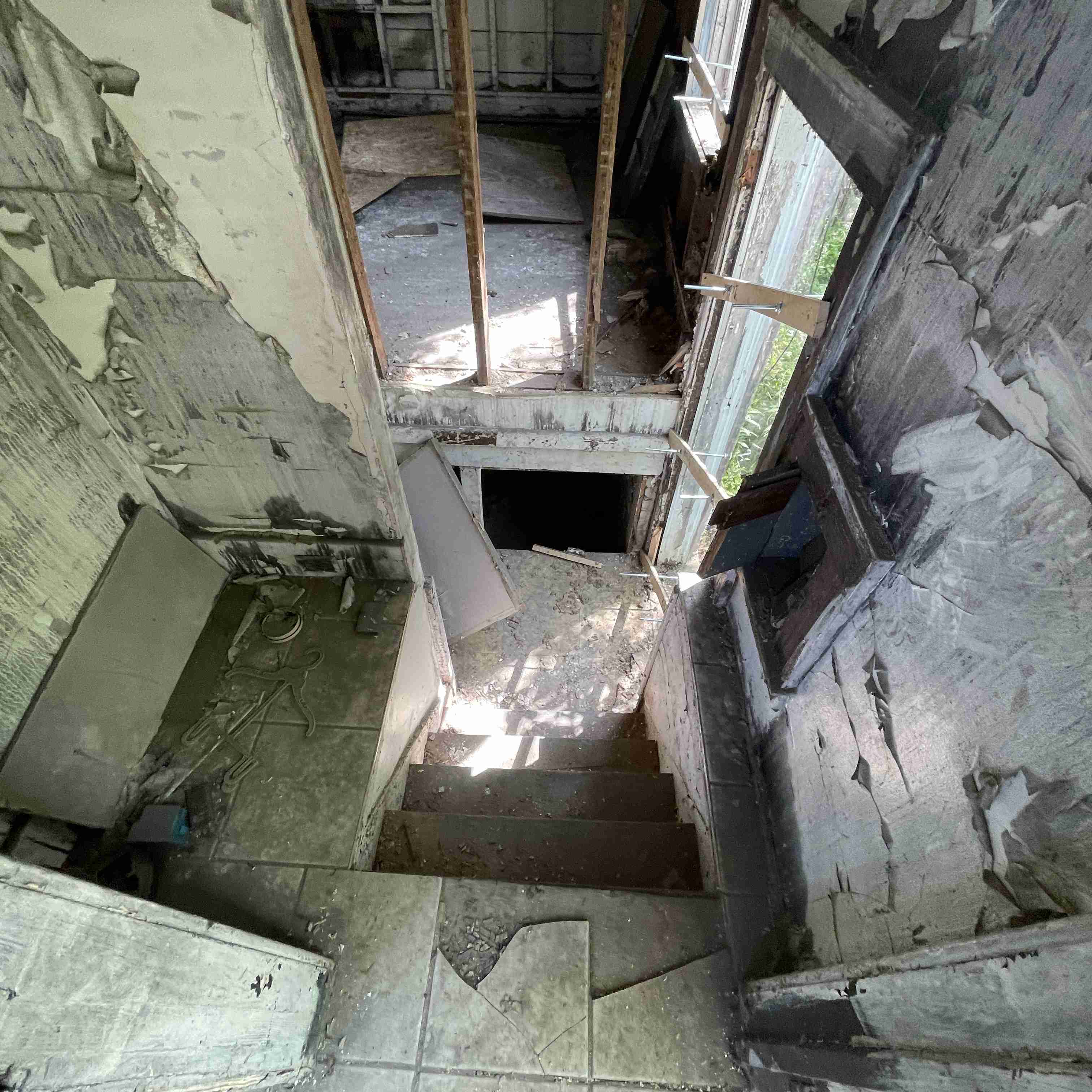 5605 S Martindale (48).jpg